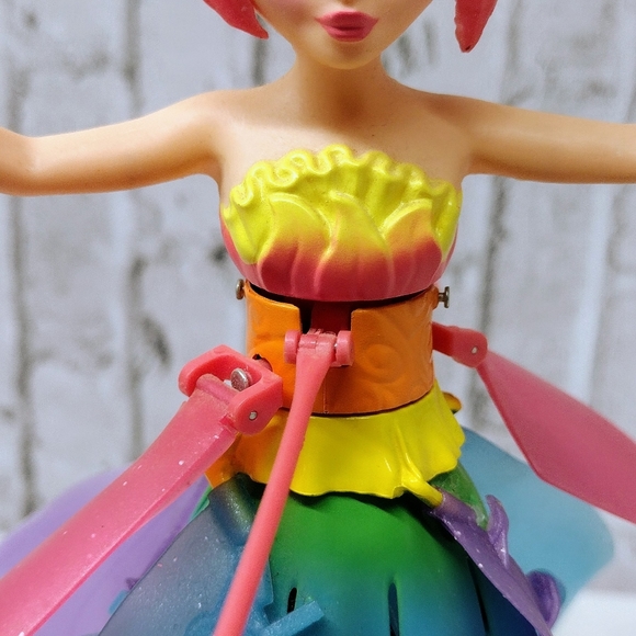 2013 Spin Master Flutterbye Flying Fairy Princess Blue Base and Cable - Picture 3 of 10